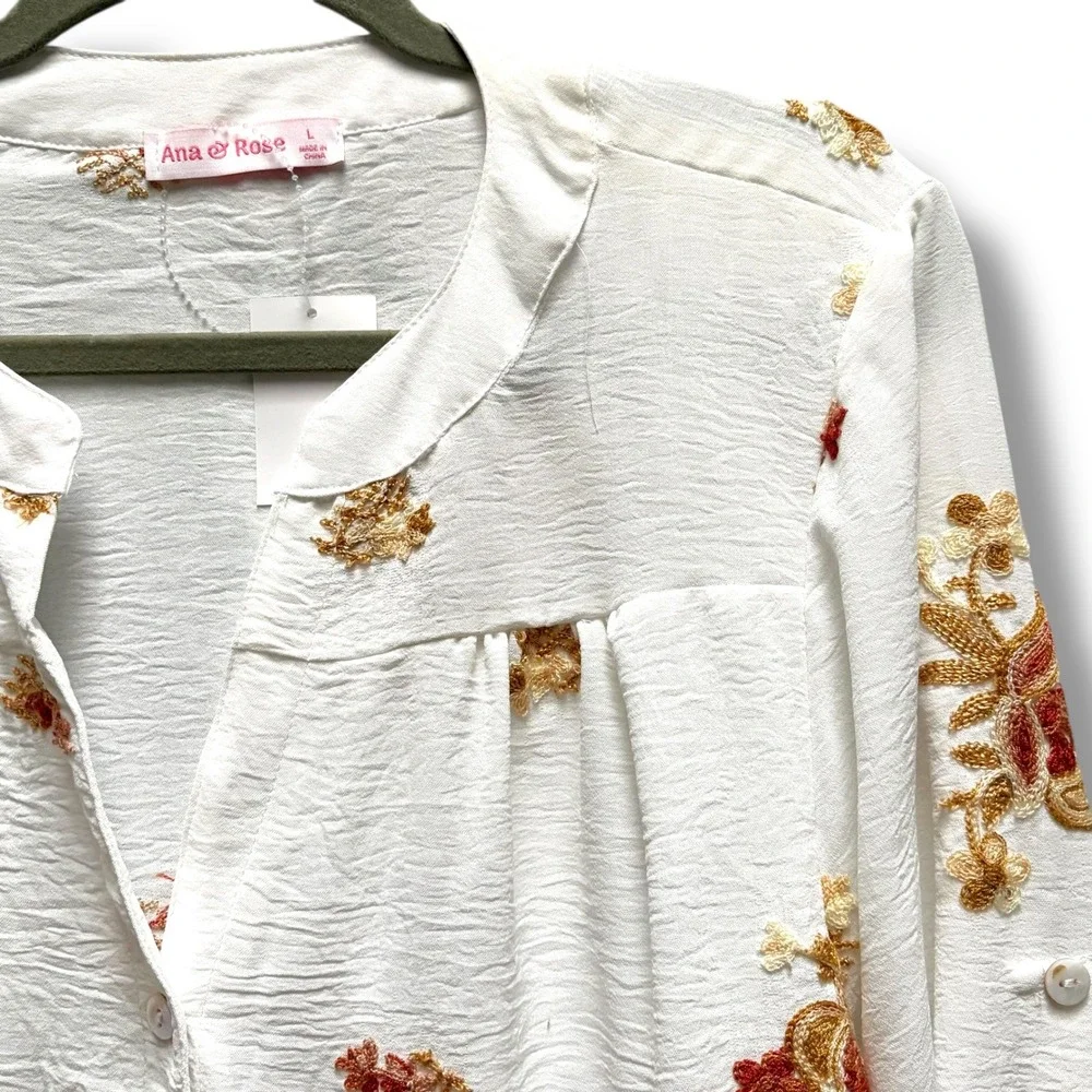 Ana & Rose White Floral Embroidered Button Down Blouse Roll Tab Sleeve Large NEW - Picture 3 of 7